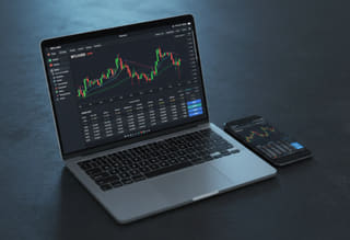 Pantau aktivitas — riwayat trading dan performa dana dapat diikuti perkembangannya