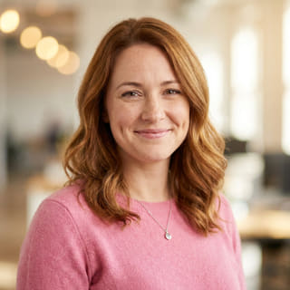 Kepala Layanan Pelanggan Vantara Nalarloka, Emily Watson